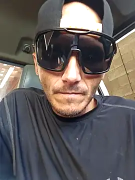 Romance32 online show from October 19, 2025, 8:22 pm