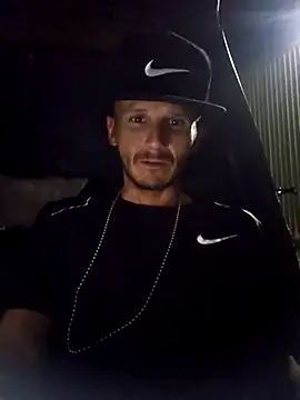 Romance32 online show from November 6, 2025, 2:59 am