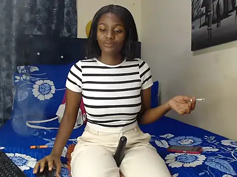 Snapshot of SWEET_BABYFACE chatting on November 7, 2025, 2:05 am SWEET BABYFACE online show from November 7, 2025, 2:05 am