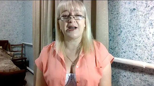 Snapshot of PlayM3Soft chatting on November 19, 2025, 7:14 pm PlayM3Soft online show from November 19, 2025, 7:14 pm