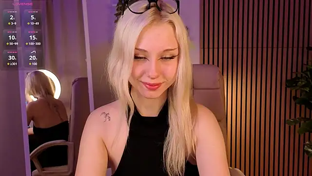 Snapshot of CatEyePro chatting on March 4, 2026, 1:46 am CatEyePro online show from March 4, 2026, 1:46 am