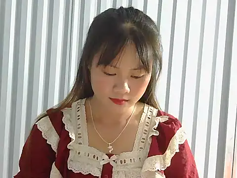 Sisi dy01 online show from October 8, 2025, 1:45 pm