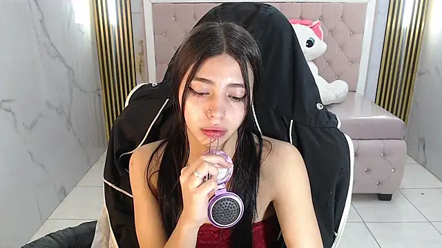 alehp rose s online show from December 5, 2025, 1:21 pm