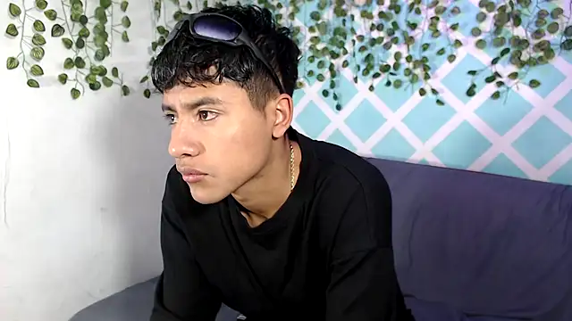 sebas boys577 online show from September 21, 2025, 1:49 pm