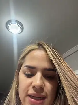 Snapshot of Sex_Samanta chatting on October 18, 2025, 3:41 am Sex Samanta online show from October 18, 2025, 3:41 am