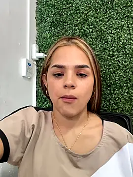 Snapshot of Sex_Samanta chatting on October 8, 2025, 7:36 pm Sex Samanta online show from October 8, 2025, 7:36 pm