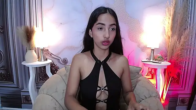 Snapshot of MilkyLally chatting on November 11, 2025, 12:22 pm MilkyLally online show from November 11, 2025, 12:22 pm