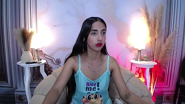 Snapshot of MilkyLally chatting on November 15, 2025, 11:25 am MilkyLally online show from November 15, 2025, 11:25 am