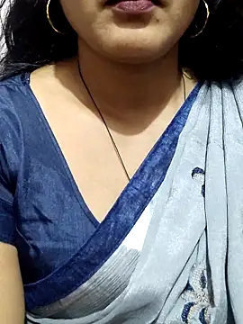 Snapshot of spicysuhana chatting on May 4, 2026, 9:01 am spicysuhana online show from May 4, 2026, 9:01 am