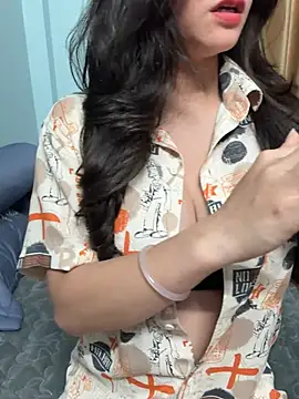 Voyerra g online show from February 19, 2026, 2:03 pm