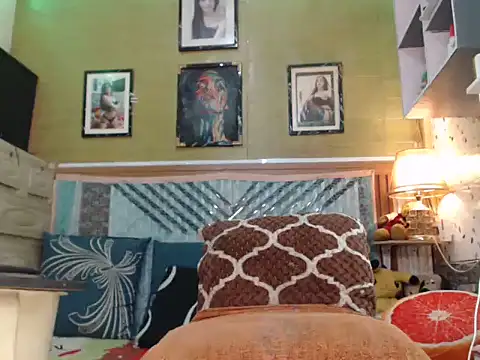 Safirabella Anica69 online show from June 9, 2026, 9:27 pm