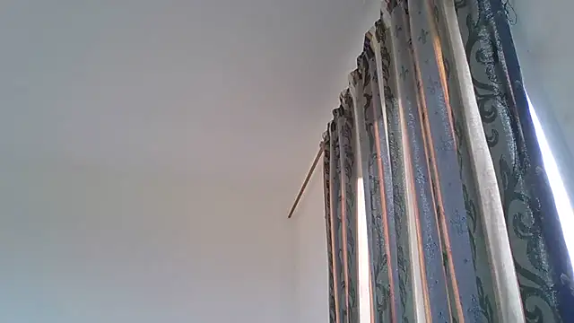 Nika Hot online show from November 17, 2025, 3:38 pm