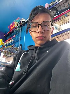 Snapshot of diegoand0911 chatting on March 31, 2026, 1:46 pm diegoand0911 online show from March 31, 2026, 1:46 pm