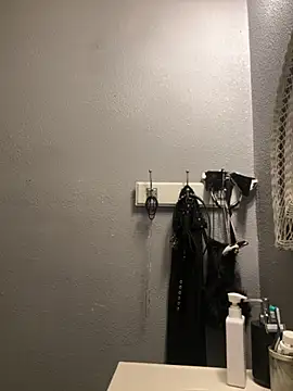 goddessmissmia online show from October 8, 2025, 5:24 pm