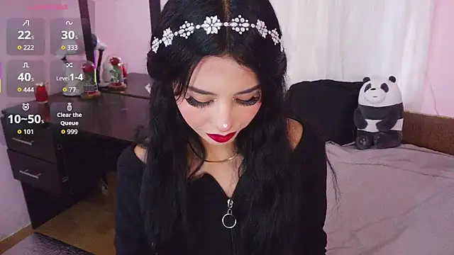 Miss Charlottet online show from April 15, 2026, 6:56 pm