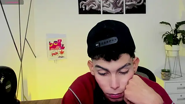 Room 69x online show from October 12, 2025, 4:14 am