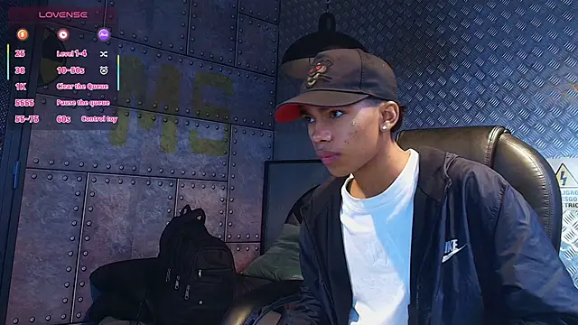 AlanCutee online show from September 12, 2025, 11:32 am