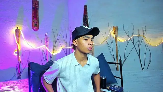 AlanCutee online show from February 12, 2026, 11:54 am