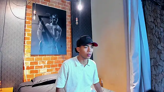 AlanCutee online show from November 4, 2025, 12:09 pm