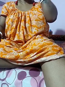 Cute-Swewty online show from March 2, 2026, 1:40 pm