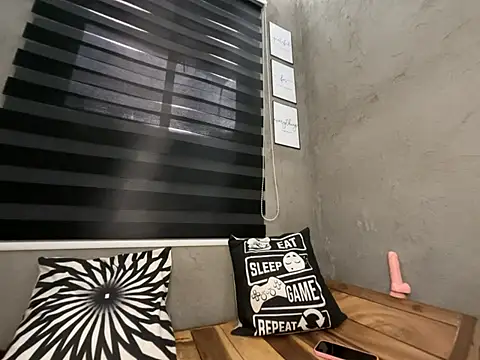 wild apple69 online show from March 19, 2026, 4:45 am