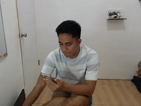 Lloyd wintours online show from November 20, 2025, 3:02 pm