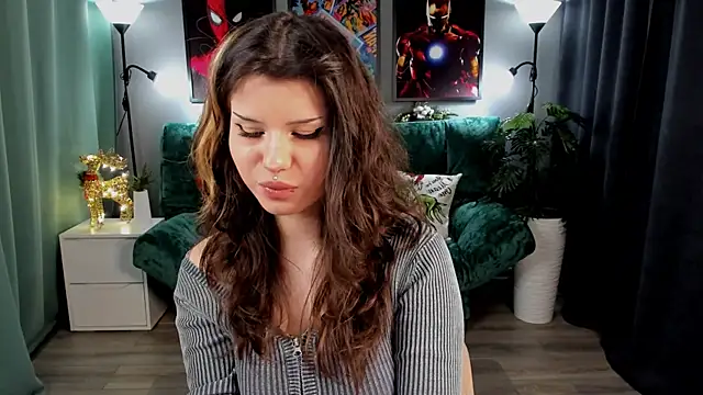 AnoraDark online show from December 3, 2025, 6:40 pm