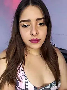 Snapshot of Nahomy_cm chatting on October 9, 2025, 8:31 pm Nahomy cm online show from October 9, 2025, 8:31 pm