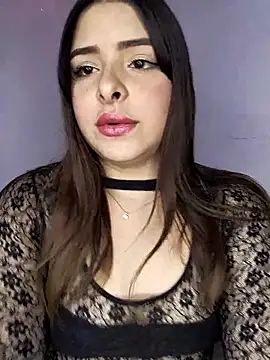 Snapshot of Nahomy_cm chatting on November 16, 2025, 8:35 pm Nahomy cm online show from November 16, 2025, 8:35 pm