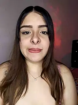 Snapshot of Nahomy_cm chatting on November 8, 2025, 8:12 pm Nahomy cm online show from November 8, 2025, 8:12 pm