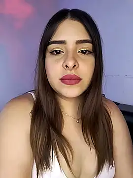 Snapshot of Nahomy_cm chatting on October 10, 2025, 8:31 pm Nahomy cm online show from October 10, 2025, 8:31 pm