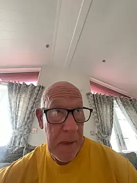 Snapshot of philefc chatting on January 17, 2026, 1:58 pm philefc online show from January 17, 2026, 1:58 pm