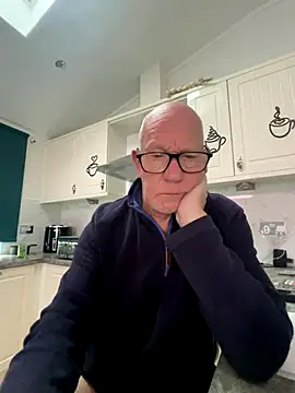 Snapshot of philefc chatting on December 4, 2025, 10:25 am philefc online show from December 4, 2025, 10:25 am