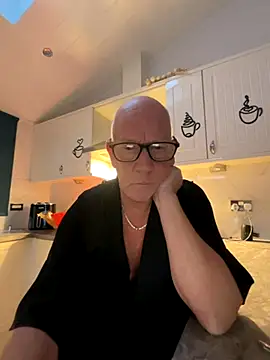 Snapshot of philefc chatting on December 3, 2025, 3:44 pm philefc online show from December 3, 2025, 3:44 pm