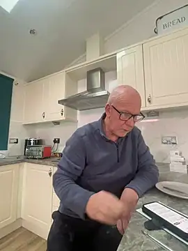 Snapshot of philefc chatting on January 11, 2026, 9:38 am philefc online show from January 11, 2026, 9:38 am