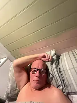 Snapshot of philefc chatting on January 10, 2026, 9:32 pm philefc online show from January 10, 2026, 9:32 pm