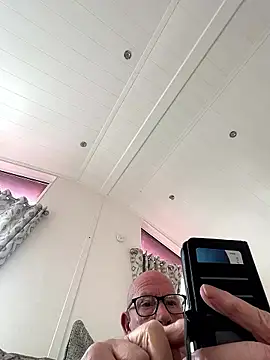 Snapshot of philefc chatting on January 14, 2026, 1:37 pm philefc online show from January 14, 2026, 1:37 pm