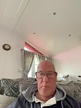 Snapshot of philefc chatting on February 27, 2026, 3:45 pm philefc online show from February 27, 2026, 3:45 pm