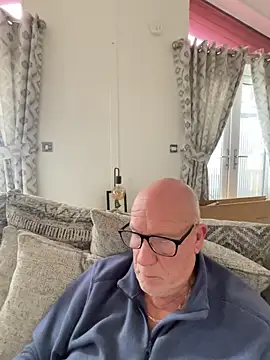 Snapshot of philefc chatting on January 8, 2026, 10:54 am philefc online show from January 8, 2026, 10:54 am