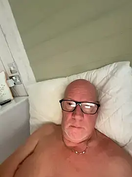 Snapshot of philefc chatting on January 12, 2026, 9:49 am philefc online show from January 12, 2026, 9:49 am