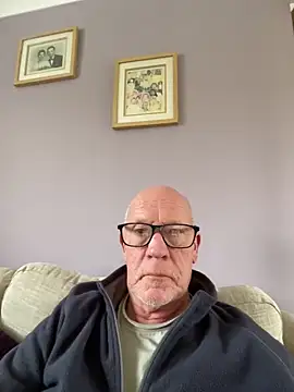 Snapshot of philefc chatting on February 2, 2026, 2:05 pm philefc online show from February 2, 2026, 2:05 pm