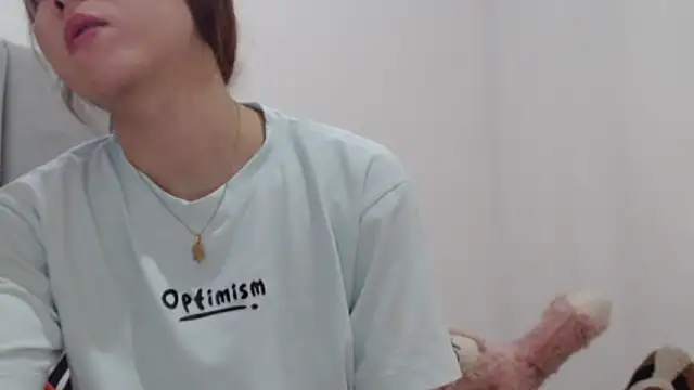 Dolly Peach  online show from February 14, 2026, 6:52 pm