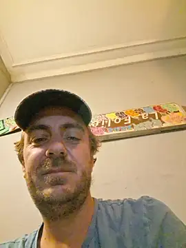 3615-ULLA online show from November 23, 2025, 11:48 pm