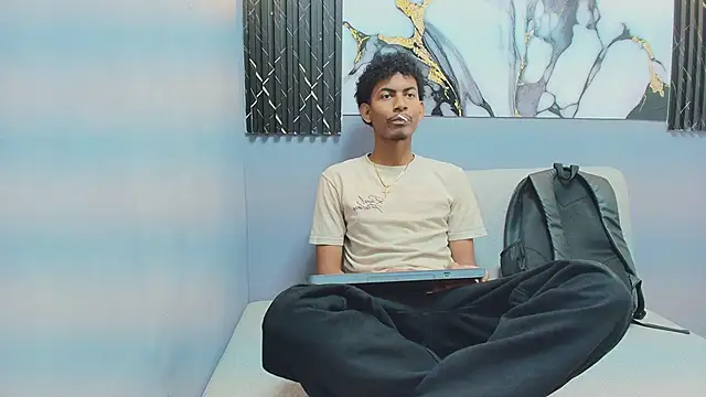 FYKMOR 1 online show from November 21, 2025, 7:46 pm