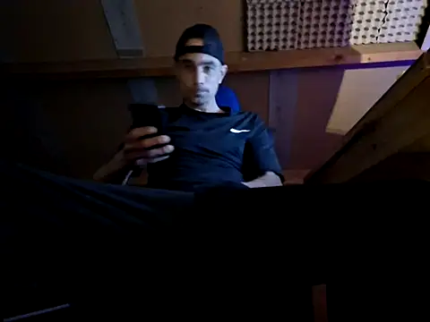 Snapshot of kompiee chatting on October 13, 2025, 6:42 pm kompiee online show from October 13, 2025, 6:42 pm