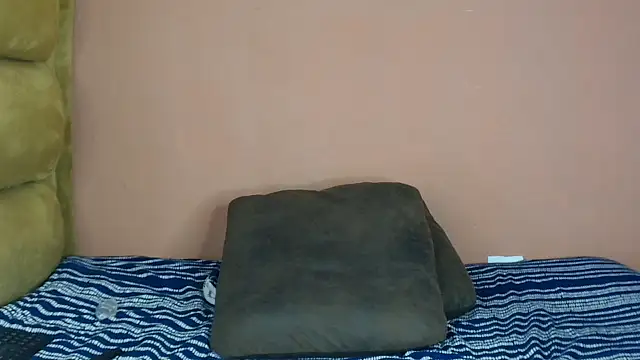 SexxyAddiict online show from November 12, 2025, 5:22 am