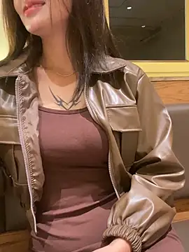   BabyShowPublic   online show from October 17, 2025, 12:51 pm