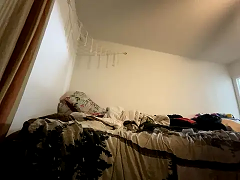 KANDIS864 online show from November 13, 2025, 5:44 am