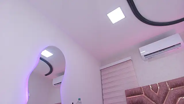 emma madi online show from December 18, 2025, 11:58 am