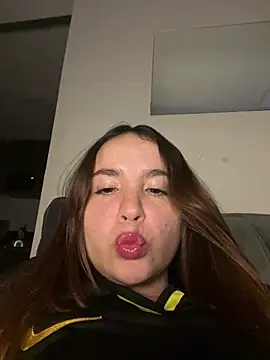 m0ranguinh0s2 online show from June 14, 2026, 1:13 am
